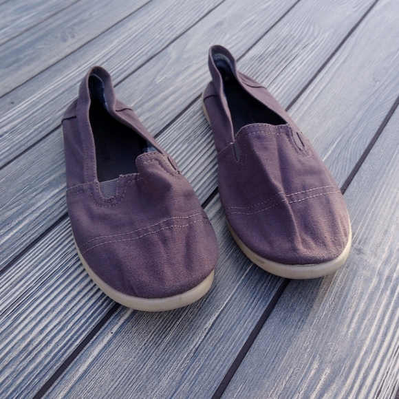 Airwalk Shoes - Airwalk Lightweight Slip On Gray Canvas Shoes